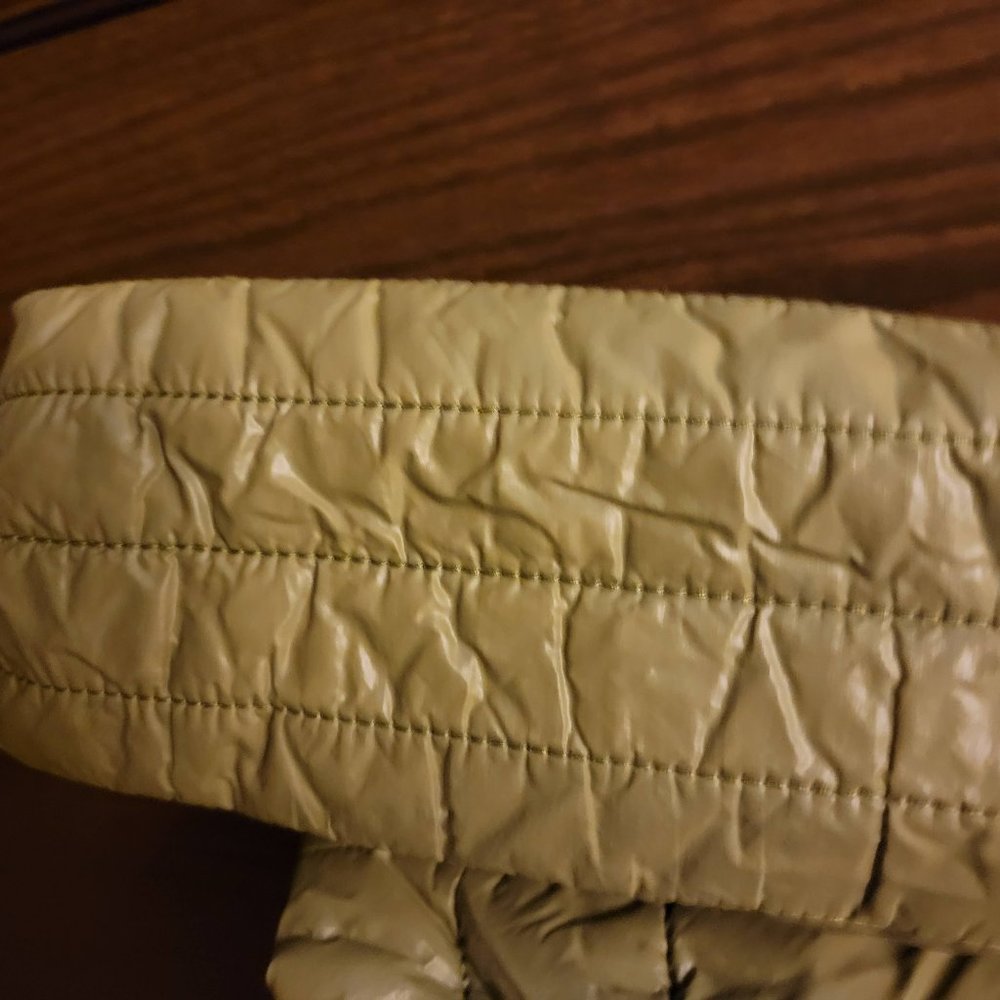 Athleta Puffer Jacket Size Med Unique Chartreuse Lime - Picture 10 of 13